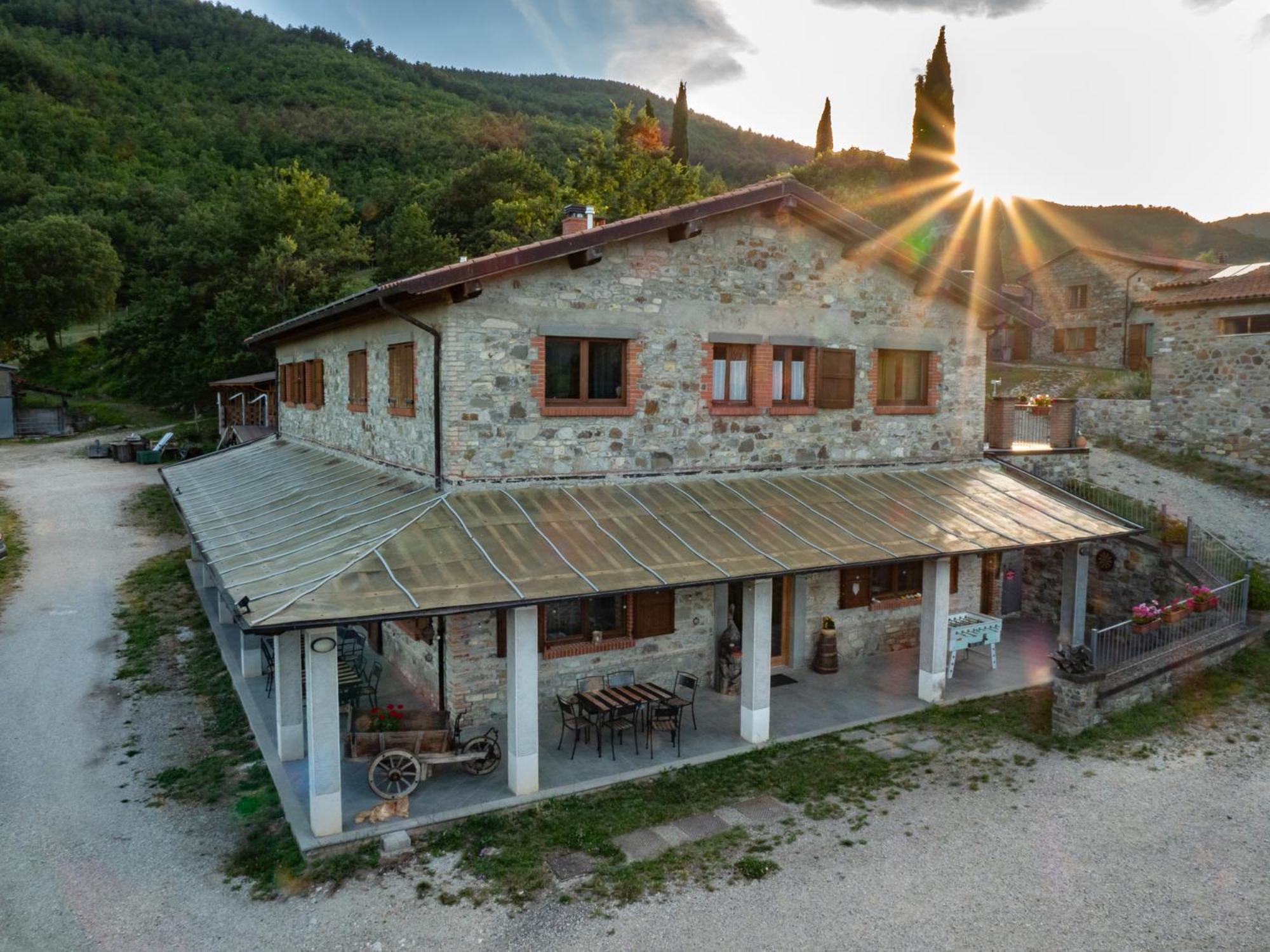Agriturismo Villaggio Eden П'єве-Санто-Стефано Екстер'єр фото
